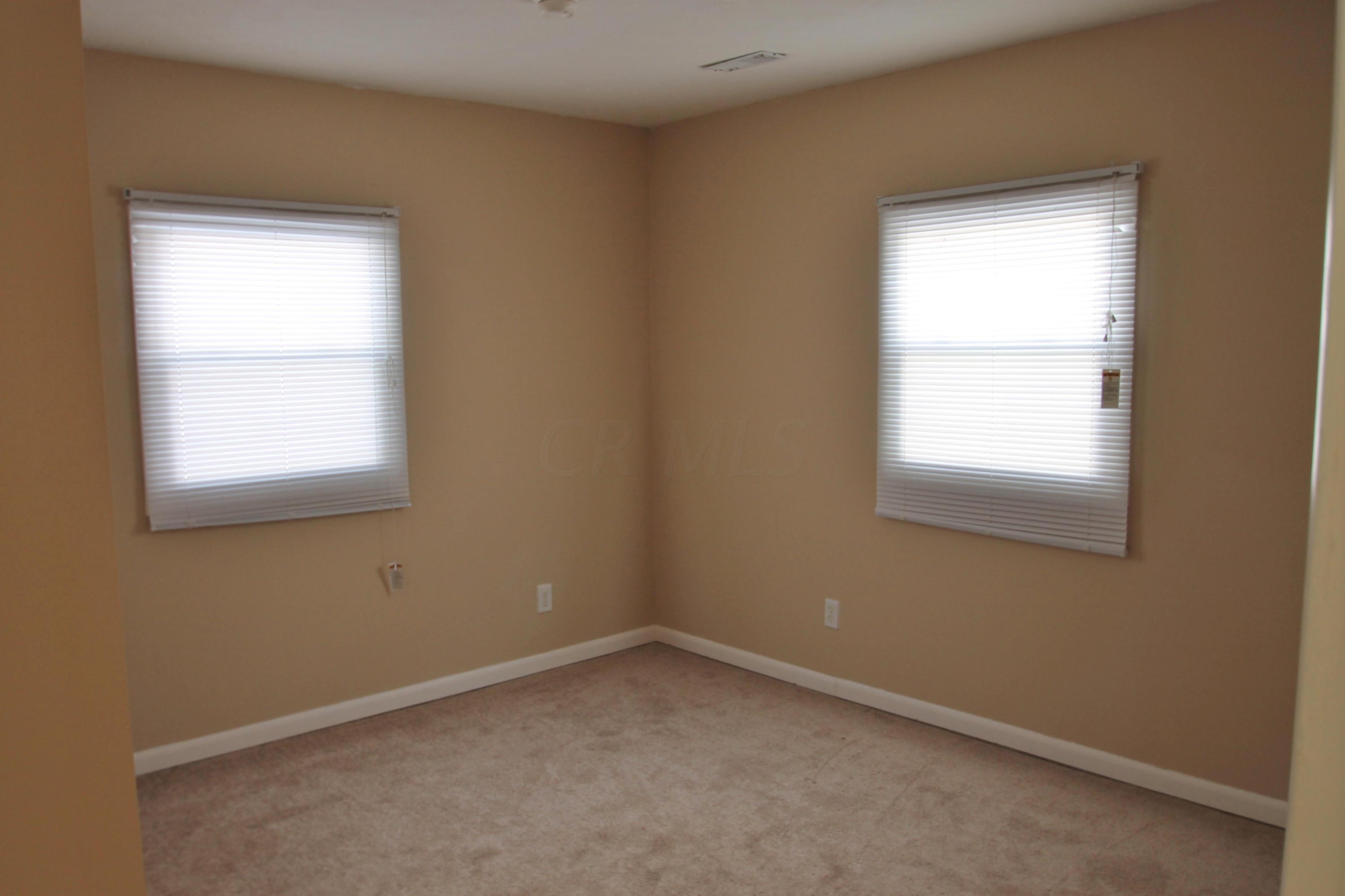103 South Hampton Road Columbus, OH 43213 - Photo 12 of 15