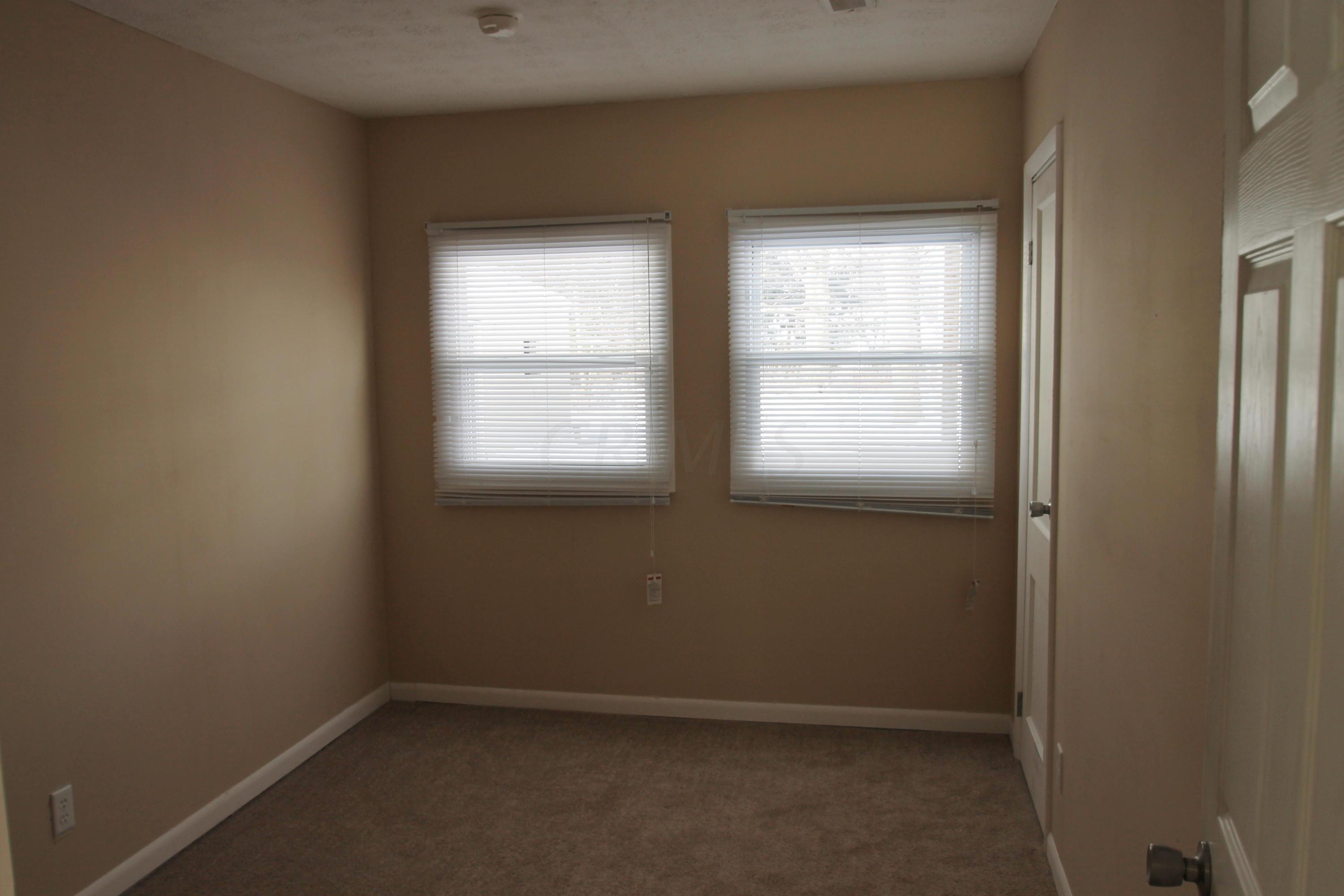103 South Hampton Road Columbus, OH 43213 - Photo 13 of 15