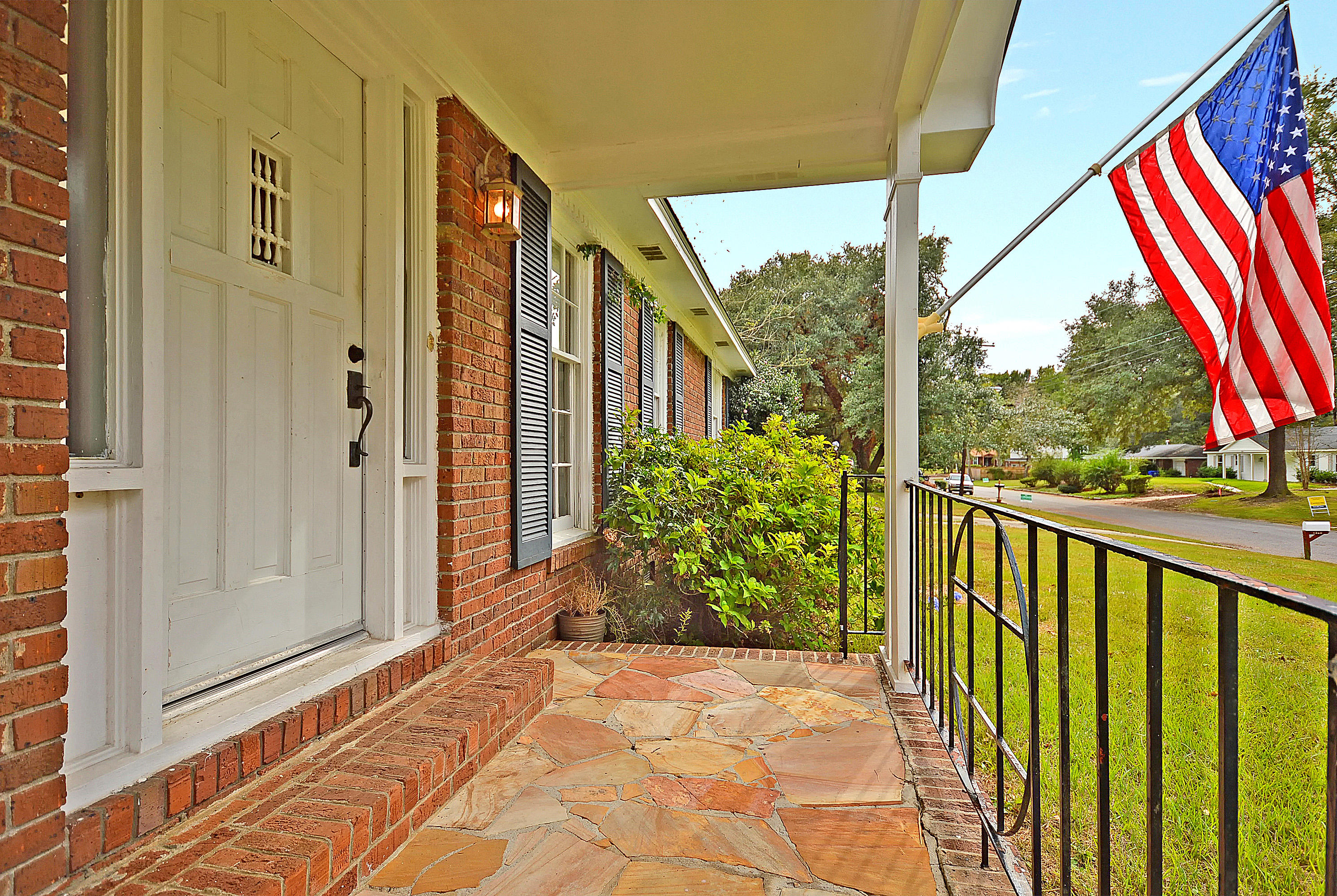 1924 Westminster Road Charleston, SC 29407 - Photo 2 of 32 Front Porch