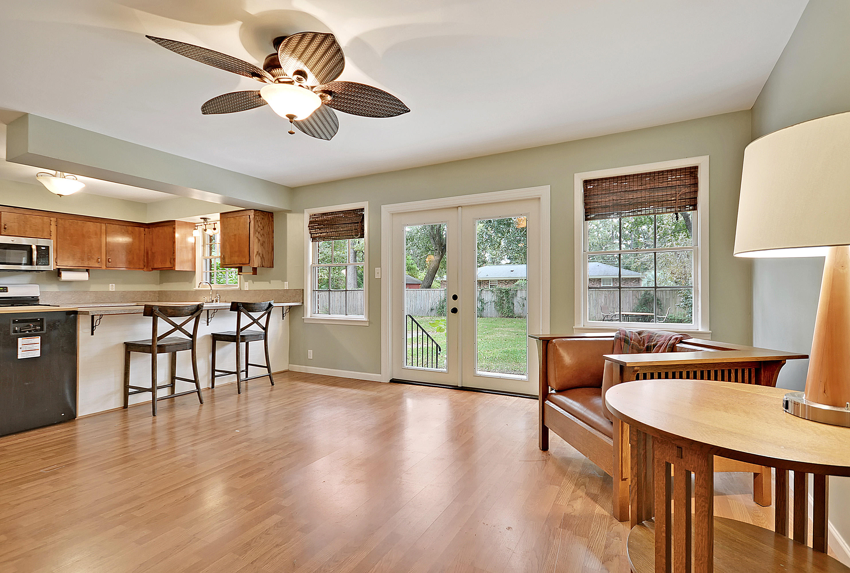 1924 Westminster Road Charleston, SC 29407 - Photo 4 of 32 Open to the kitchen