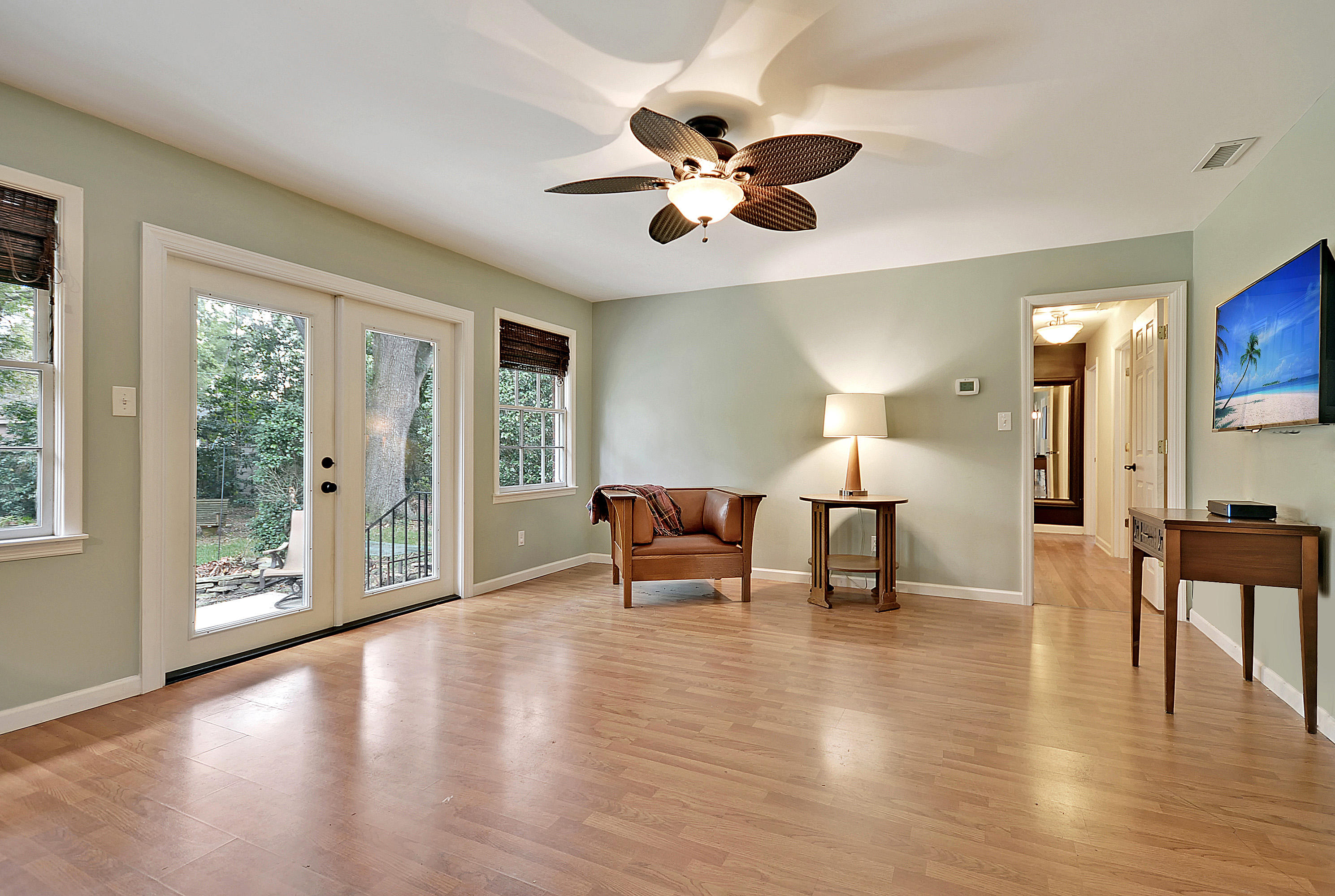 1924 Westminster Road Charleston, SC 29407 - Photo 5 of 32 Family Room