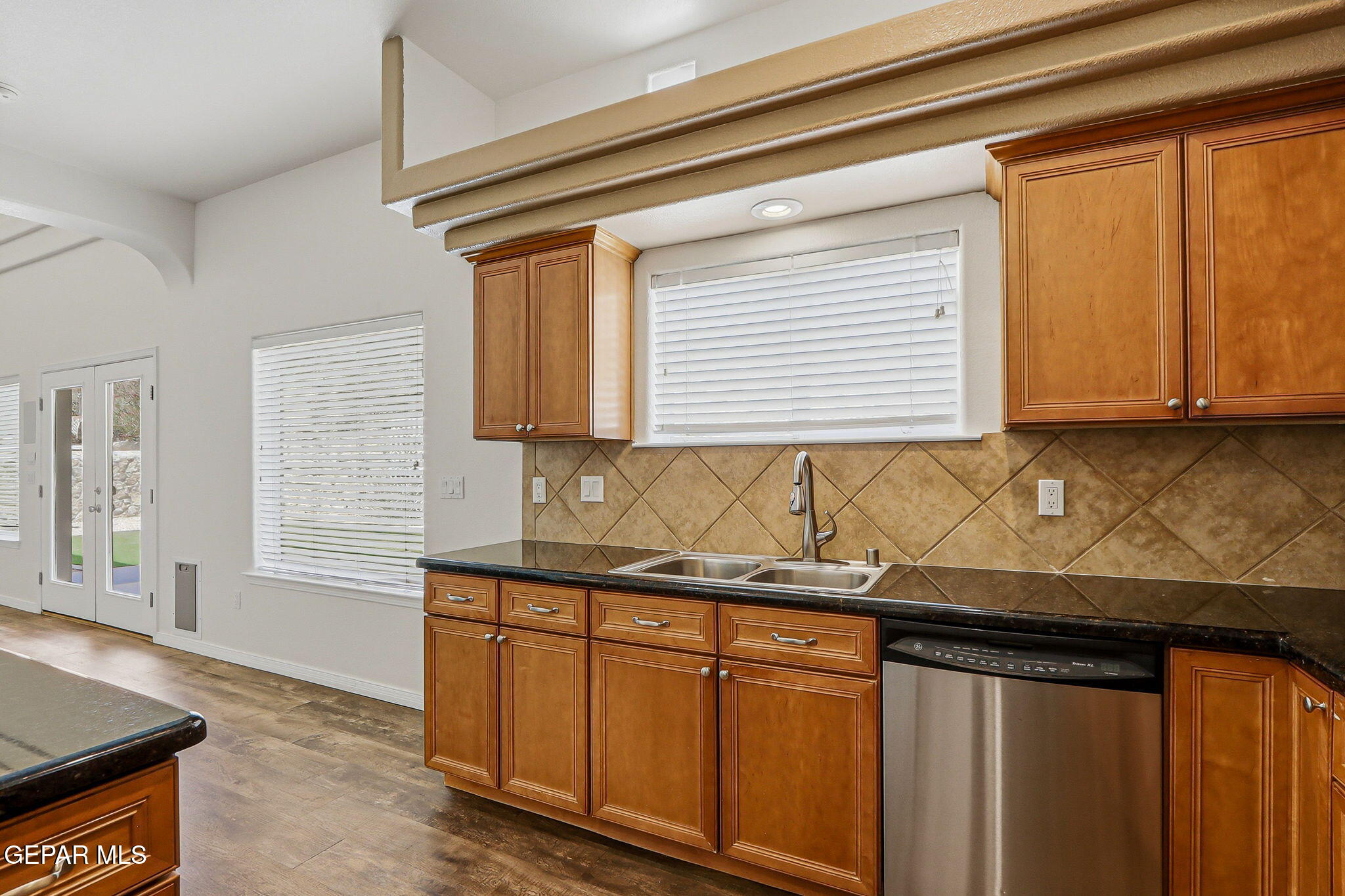 6516 Wind Ridge Drive El Paso, TX 79912 - Photo 23 of 86 40-web-or-mls-IMG_0888