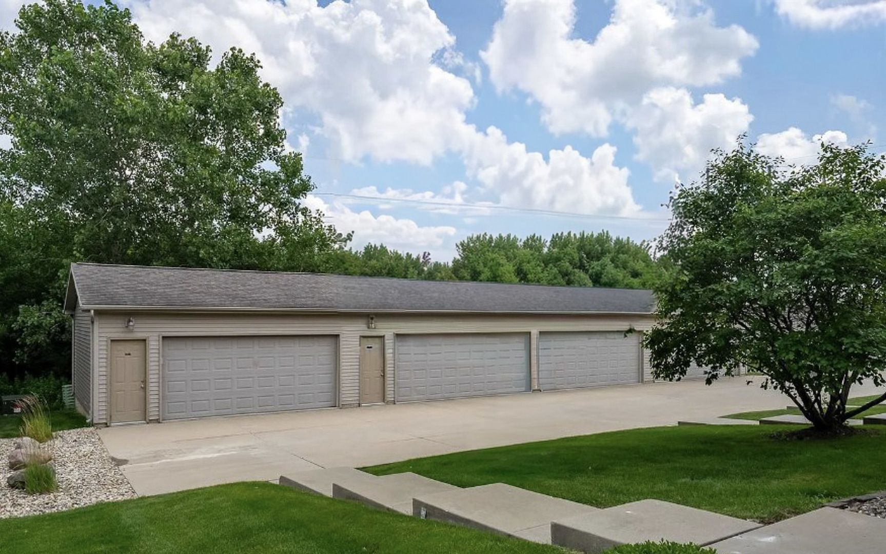 1820 Glenbridge Road Bloomington, IL 61704 - Photo 28 of 42