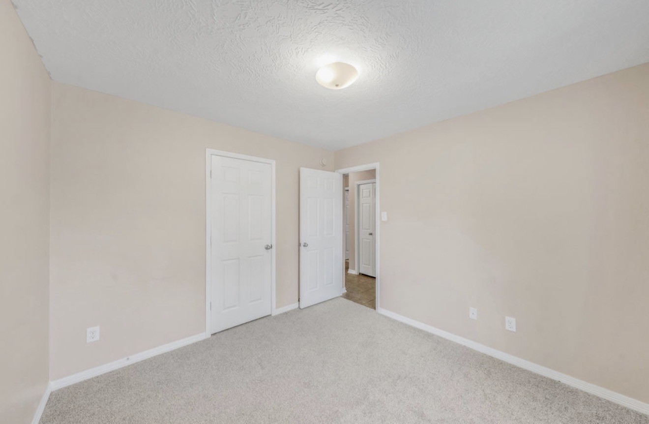 9807 Onyx Trail Drive Rosharon, TX 77583 - Photo 16 of 24 a view of an empty room