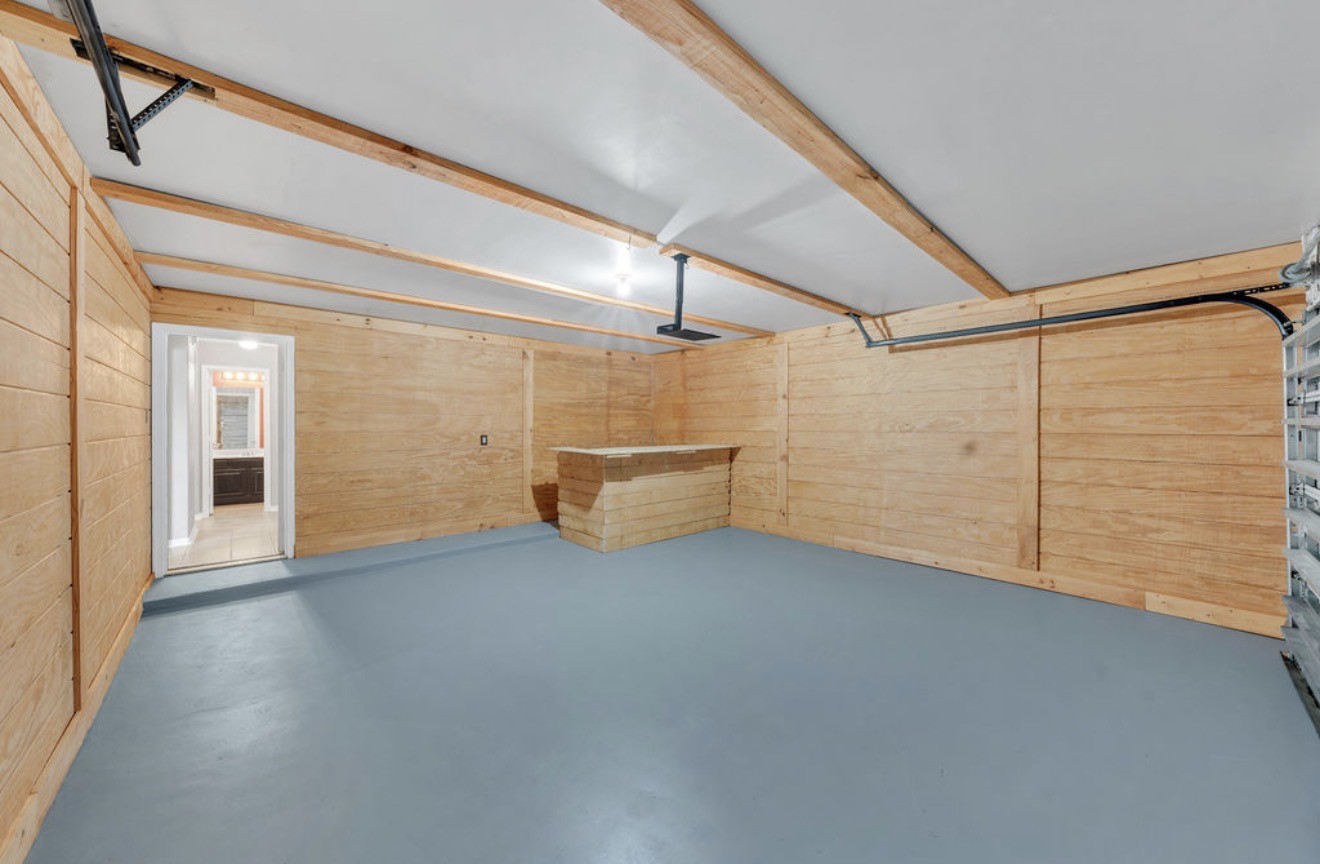 9807 Onyx Trail Drive Rosharon, TX 77583 - Photo 21 of 24 a view of a room with an entryway