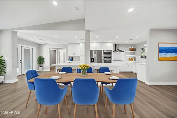 $1,050,000 | 641 West Linger Lane, Phoenix, AZ 85021