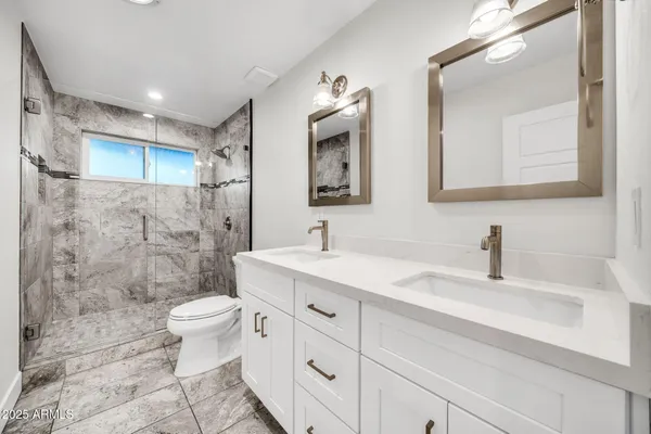 $1,050,000 | 641 West Linger Lane, Phoenix, AZ 85021