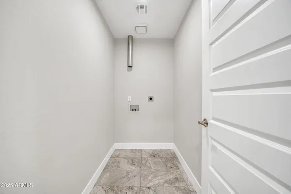 $1,050,000 | 641 West Linger Lane, Phoenix, AZ 85021