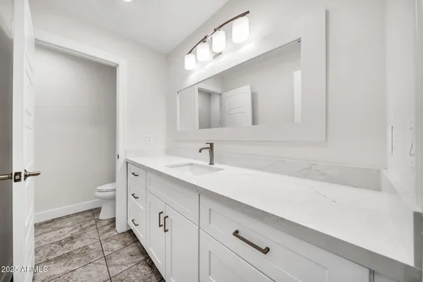 $1,050,000 | 641 West Linger Lane, Phoenix, AZ 85021