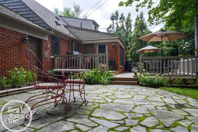 87 Ridge Road Grosse Pointe Farms, MI 48236 - Photo 35 of 43