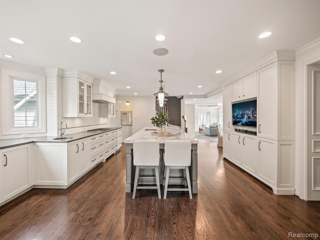 950 Waddington Road Bloomfield Hills, MI 48301 - Photo 4 of 60