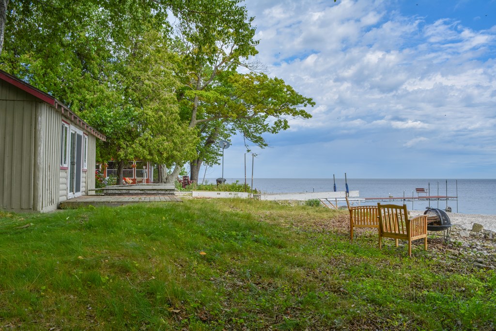 4096 Sand Bay Point Road Sturgeon Bay, WI 54235 - Photo 8 of 30 Gallery Image 8