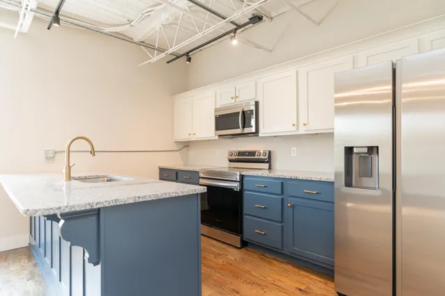 $2,100 | 614 East Main Street, Unit 207, Chattanooga, TN 37408