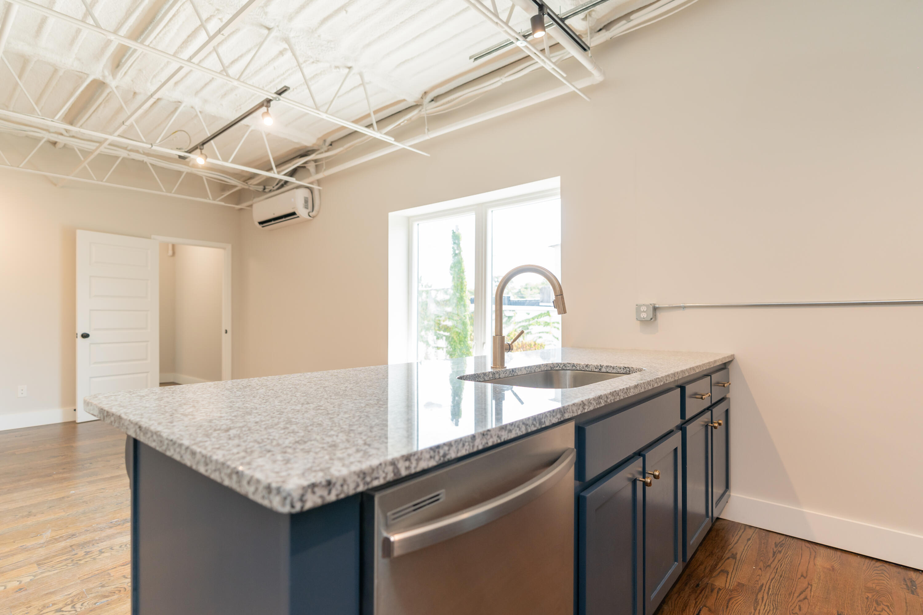 614 East Main Street, Unit 207 Chattanooga, TN 37408 - Photo 3 of 42 207-3