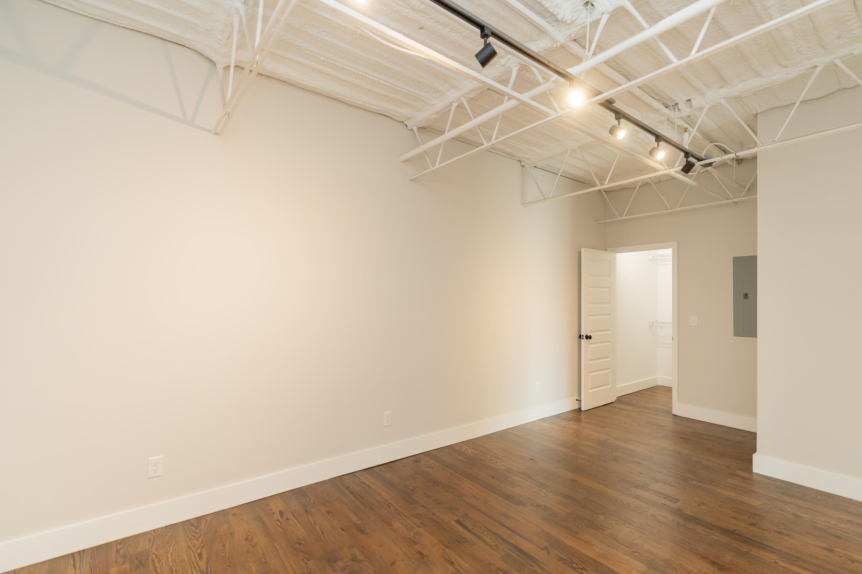 614 East Main Street, Unit 207 Chattanooga, TN 37408 - Photo 8 of 42 207-8