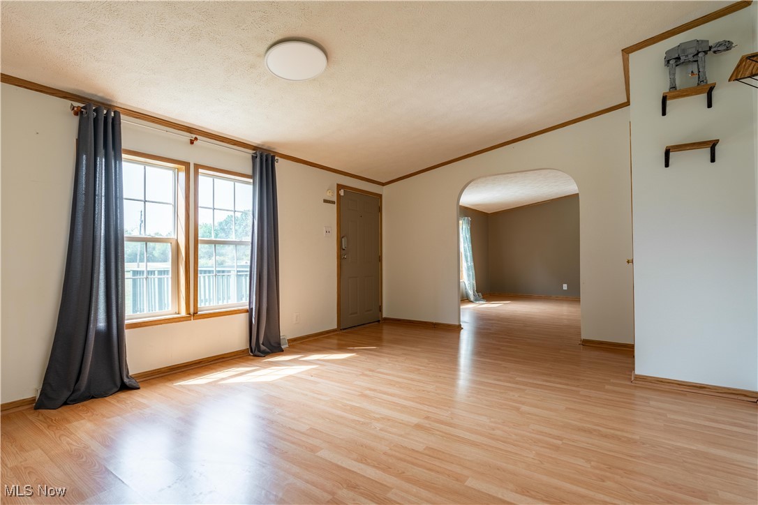 10621 Jones Road Diamond, OH 44412 - Photo 4 of 42 Gallery Image 4