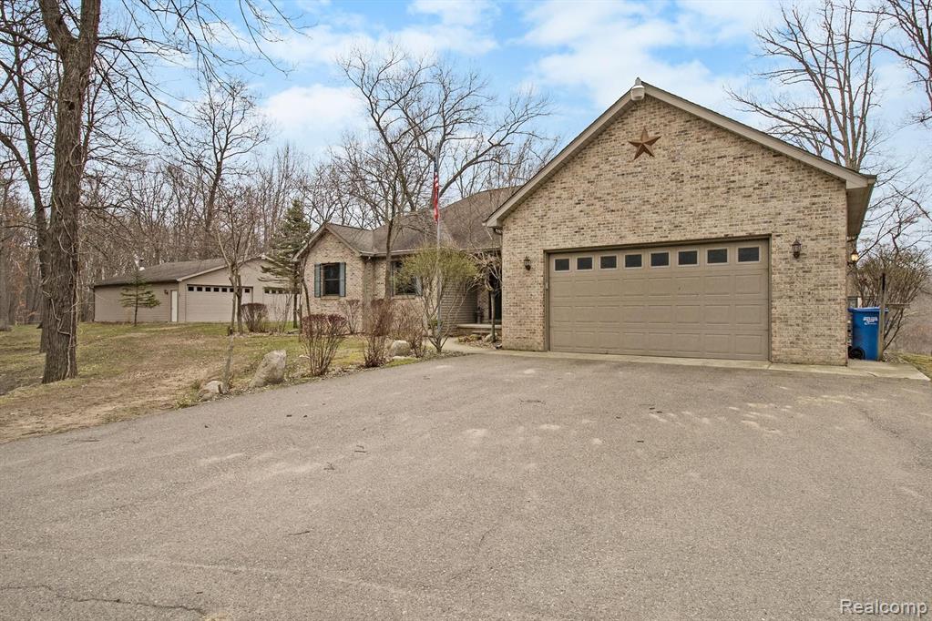 3478 Bauer Road Brighton, MI 48116 - Photo 7 of 40