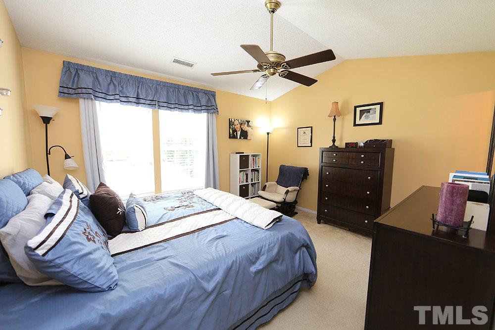 4413 Jordan Oaks Way Raleigh, NC 27604 - Photo 13 of 21 Gallery Image 13