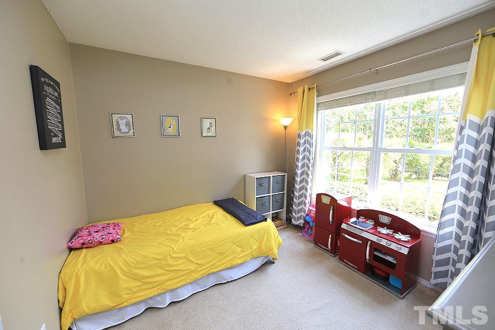 4413 Jordan Oaks Way Raleigh, NC 27604 - Photo 15 of 21 Gallery Image 15