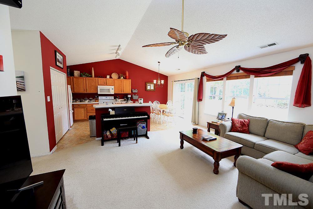 4413 Jordan Oaks Way Raleigh, NC 27604 - Photo 7 of 21 Gallery Image 7