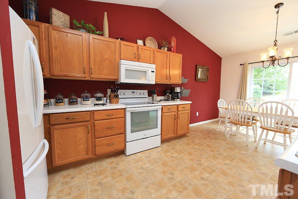 4413 Jordan Oaks Way Raleigh, NC 27604 - Photo 9 of 21 Gallery Image 9