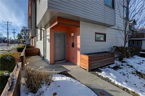 $395,000 | 836 East 27th Street, Kansas City, MO 64108