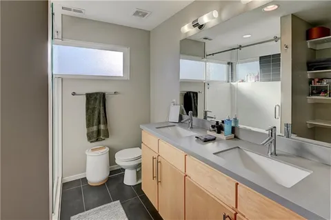 $395,000 | 836 East 27th Street, Kansas City, MO 64108