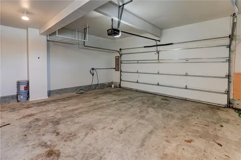 $395,000 | 836 East 27th Street, Kansas City, MO 64108