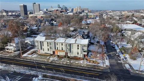 $395,000 | 836 East 27th Street, Kansas City, MO 64108