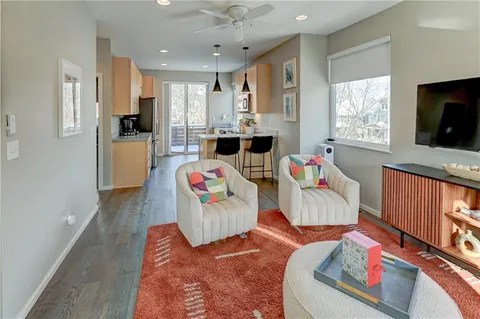 $395,000 | 836 East 27th Street, Kansas City, MO 64108