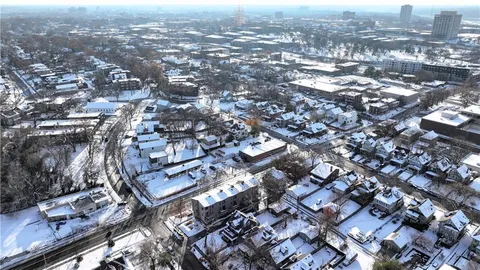 $395,000 | 836 East 27th Street, Kansas City, MO 64108