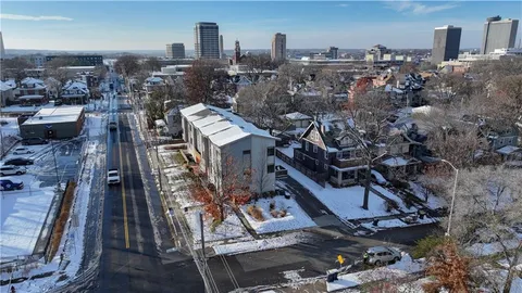 $395,000 | 836 East 27th Street, Kansas City, MO 64108