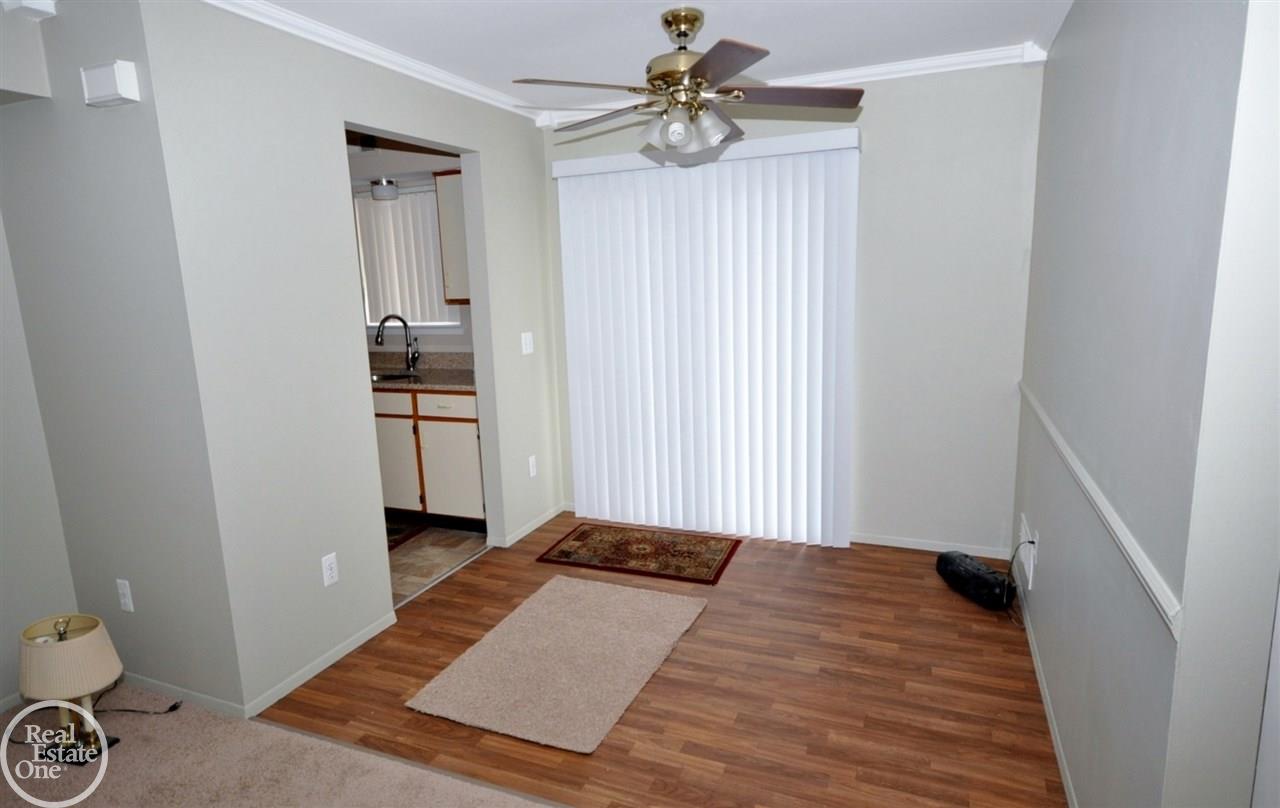 1552 Porter Circle Rochester, MI 48307 - Photo 7 of 21 Dining Room