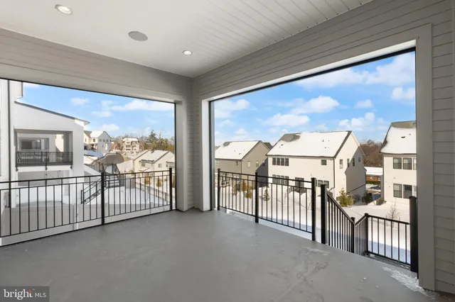 $8,700 | 853 North Manchester Street, Arlington, VA 22205