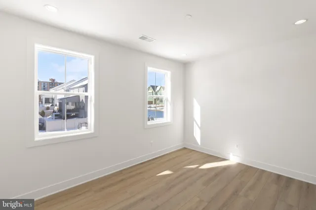 $8,700 | 853 North Manchester Street, Arlington, VA 22205