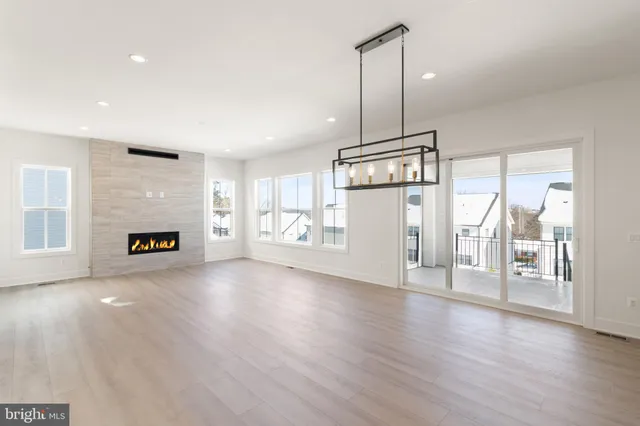 $8,700 | 853 North Manchester Street, Arlington, VA 22205