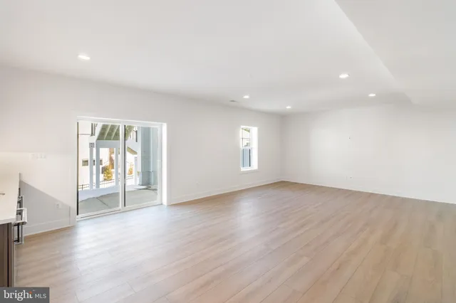 $8,700 | 853 North Manchester Street, Arlington, VA 22205