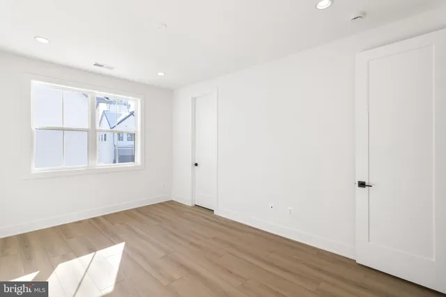 $8,700 | 853 North Manchester Street, Arlington, VA 22205