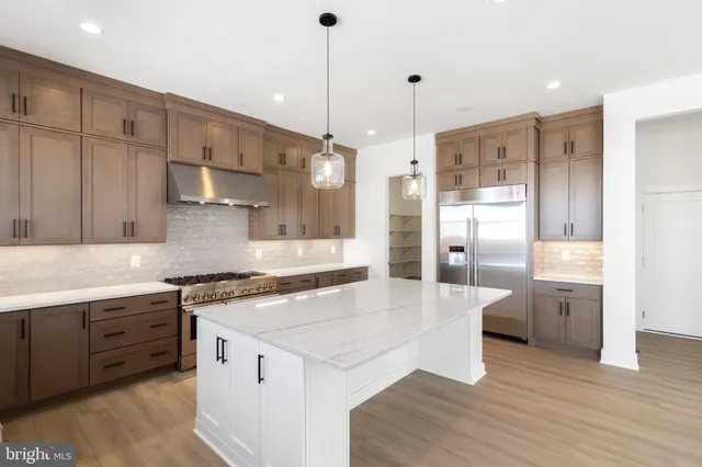 $8,700 | 853 North Manchester Street, Arlington, VA 22205