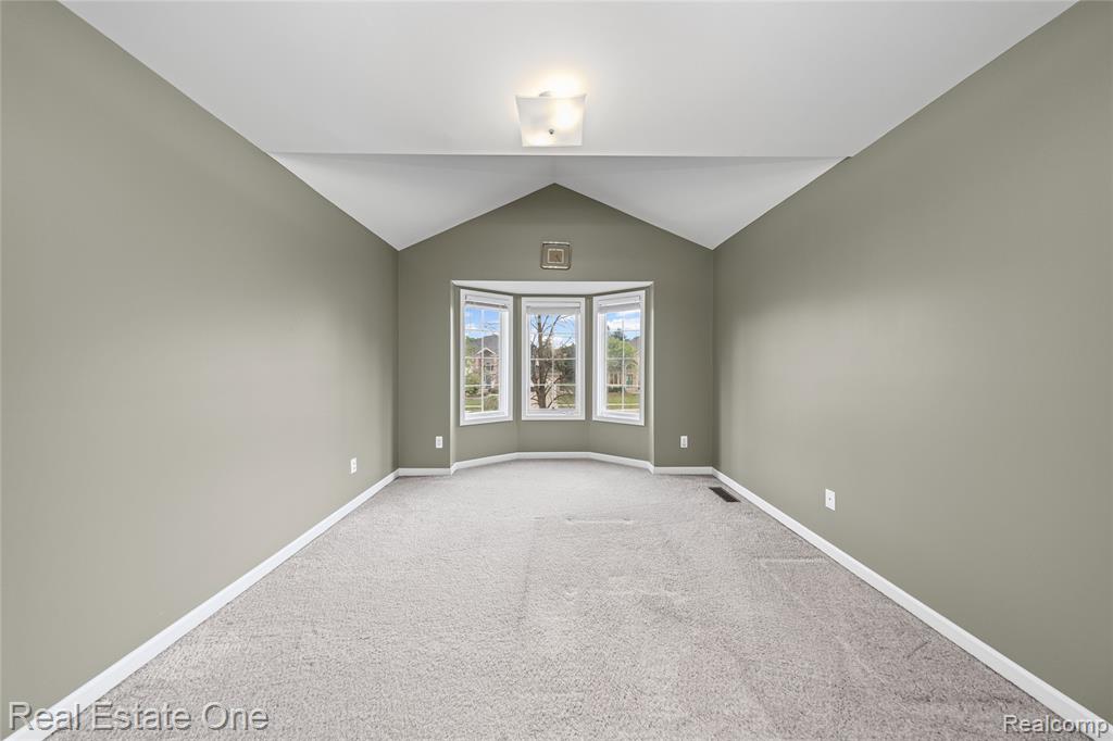 2025 Somerville Road Rochester Hills, MI 48307 - Photo 29 of 51