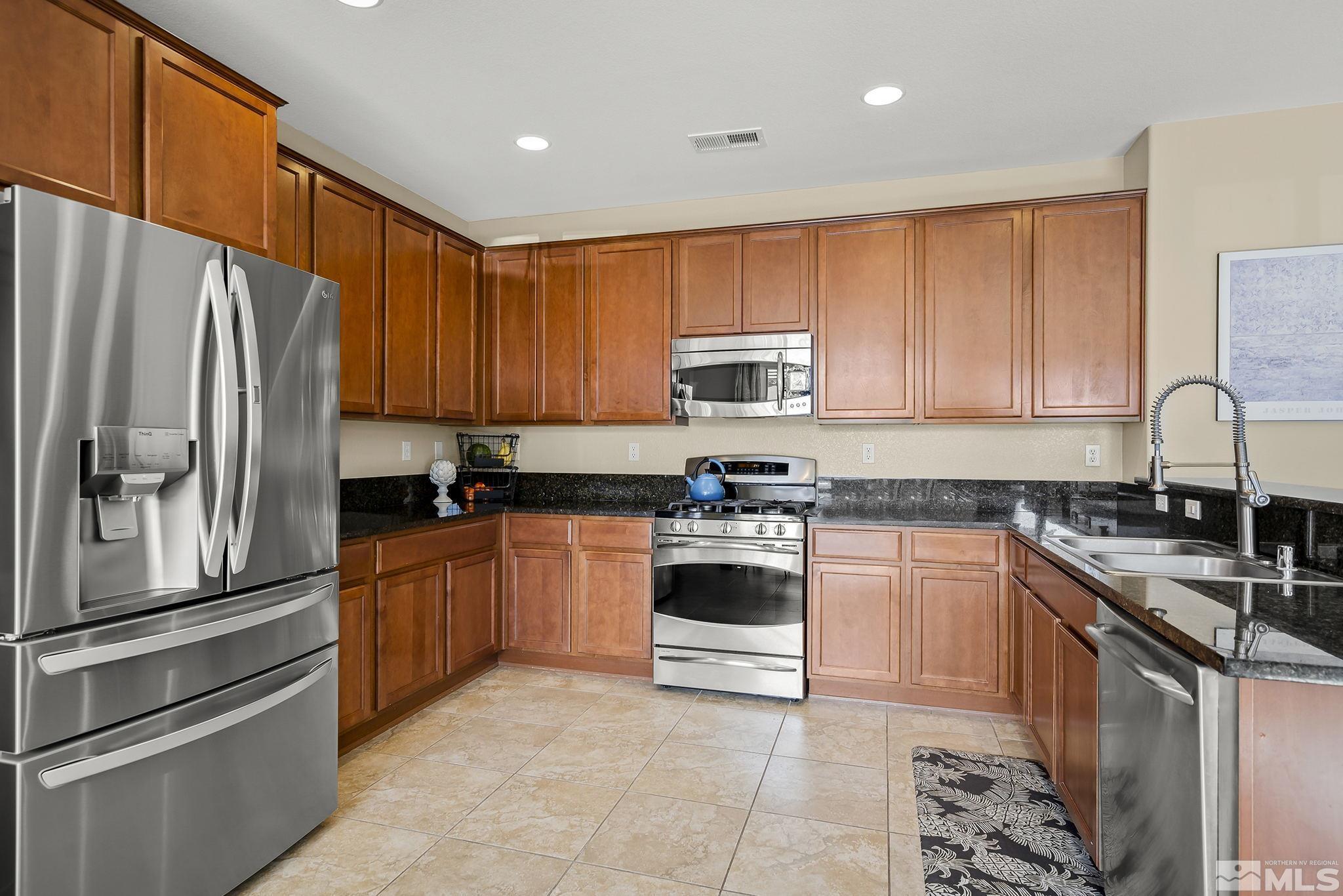 10795 Cedar Rock Drive Reno, NV 89521 - Photo 9 of 21 Photo 9