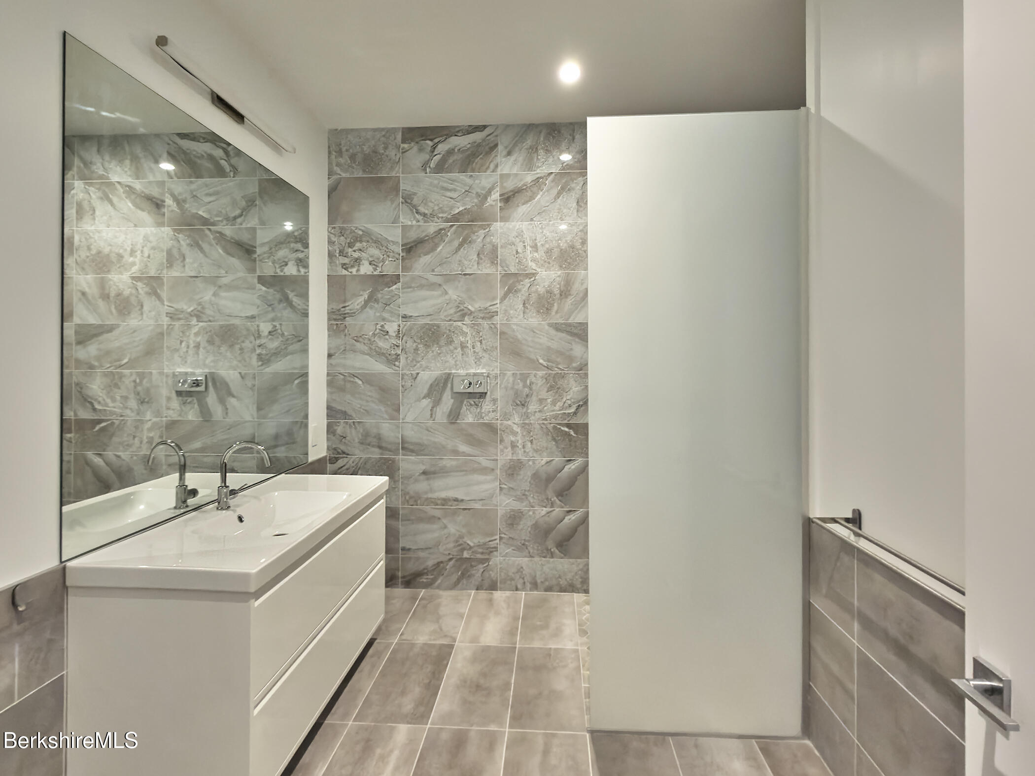 520 State Road, Unit 207 North Adams, MA 01247 - Photo 11 of 13 Primary Bathroom 1 Unit 207 - 9