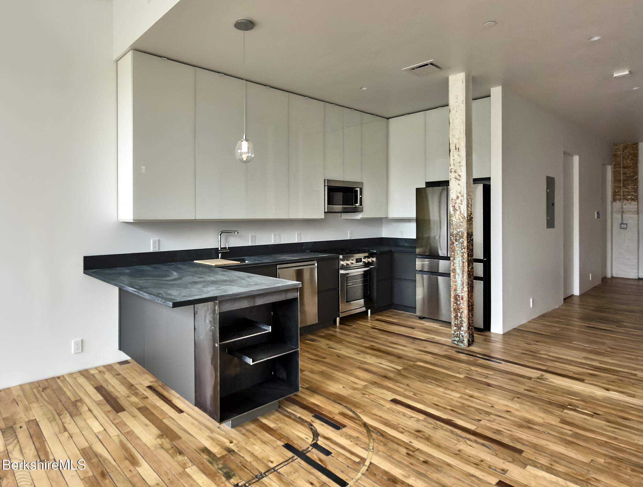 520 State Road, Unit 207 North Adams, MA 01247 - Photo 6 of 13 Kitchen from Living Area toward Entry