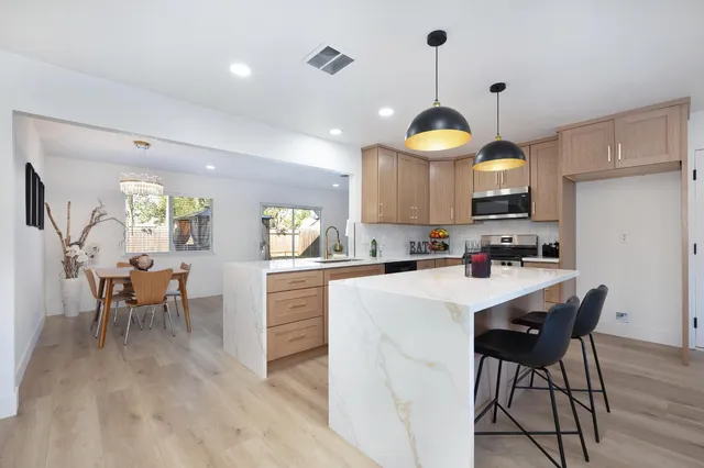 $615,000 | 5120 Rabeneck Way, Fair Oaks, CA 95628