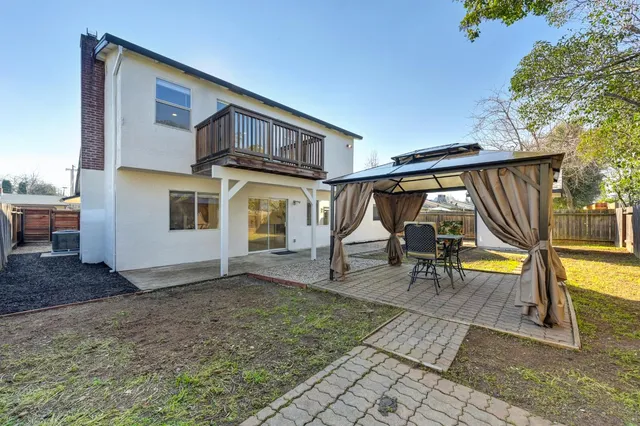 $615,000 | 5120 Rabeneck Way, Fair Oaks, CA 95628