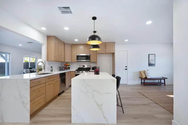 $615,000 | 5120 Rabeneck Way, Fair Oaks, CA 95628