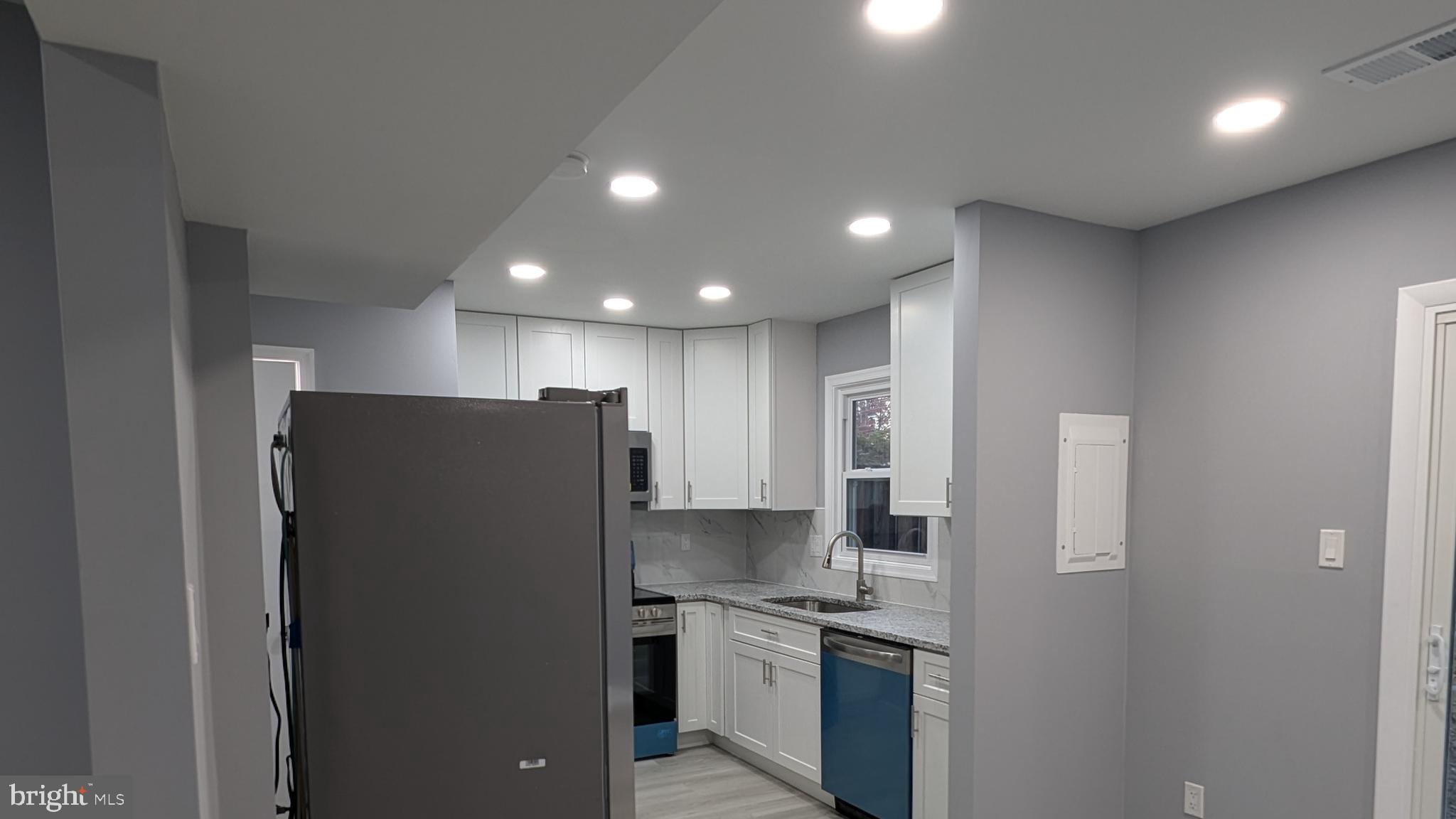 8409 Dampier Court Springfield, VA 22153 - Photo 19 of 38 Gallery Image 19