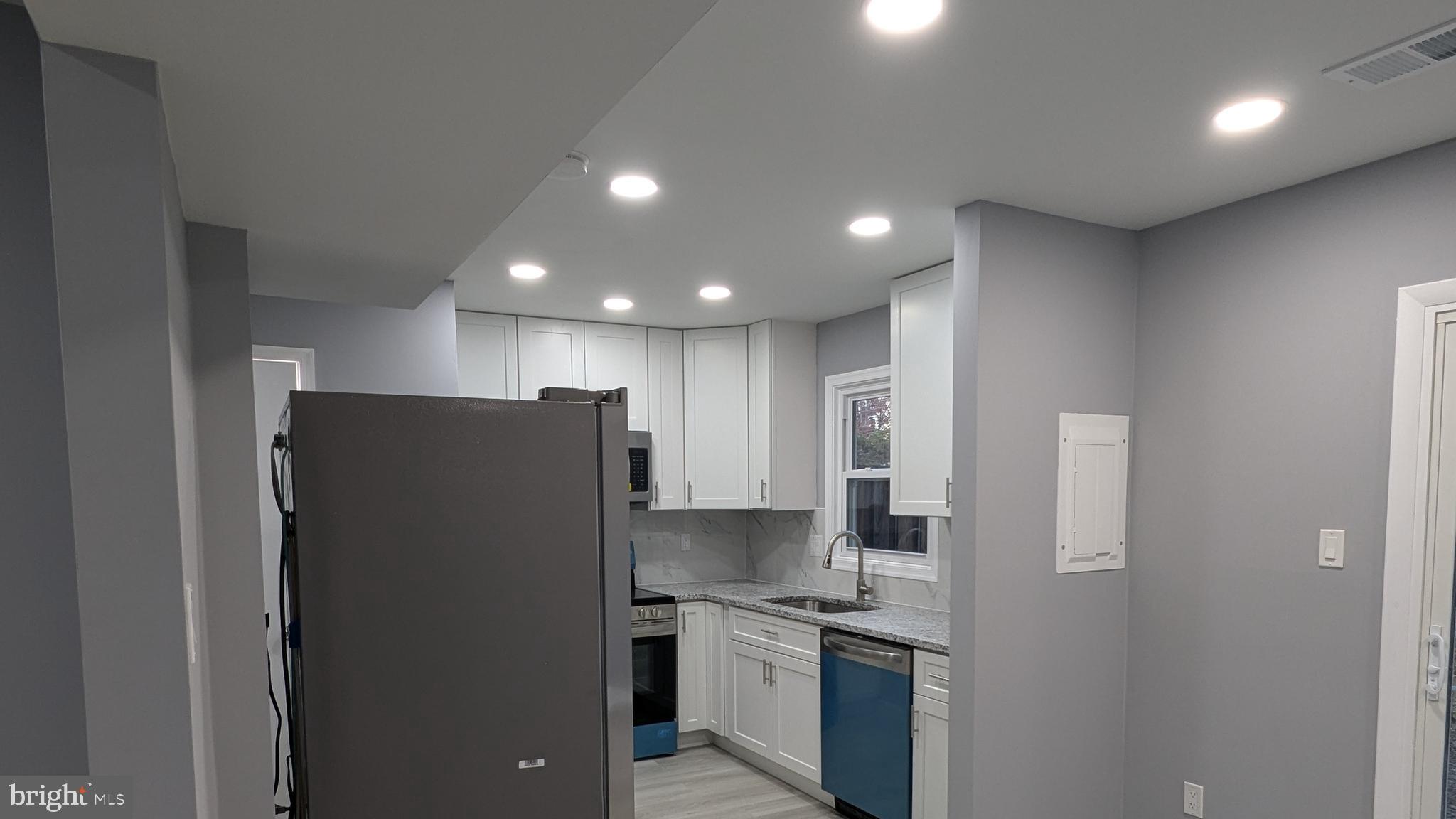 8409 Dampier Court Springfield, VA 22153 - Photo 20 of 38 Gallery Image 20