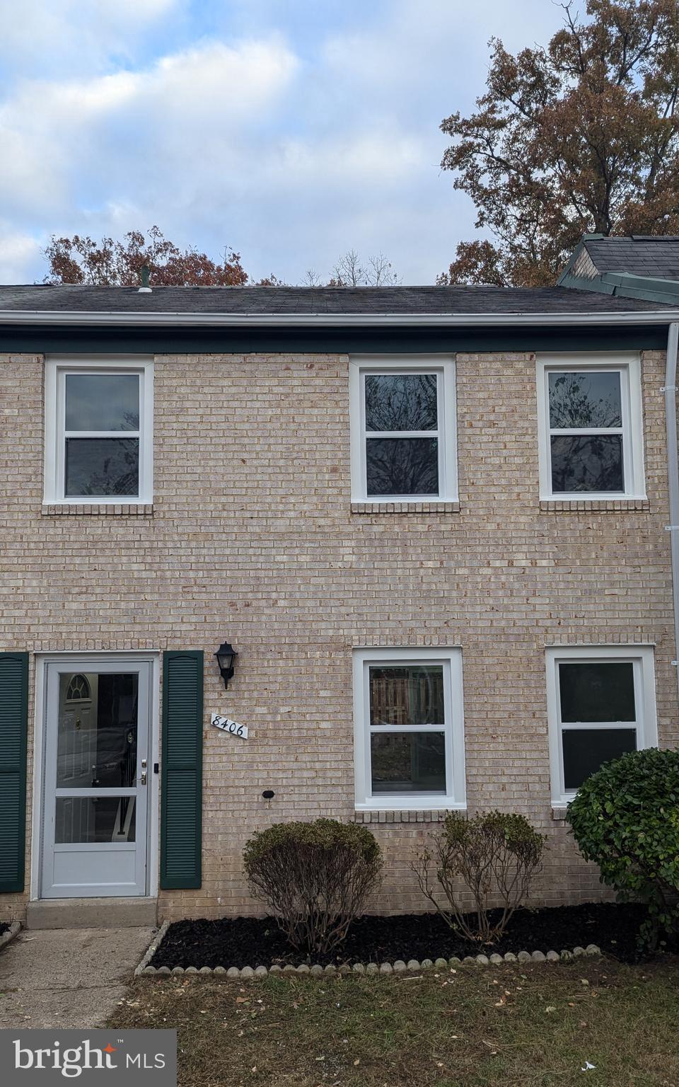 8409 Dampier Court Springfield, VA 22153 - Photo 2 of 38 Gallery Image 2