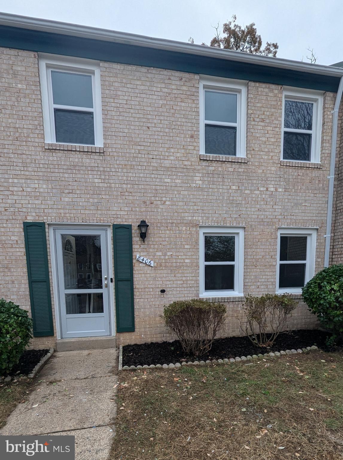 8409 Dampier Court Springfield, VA 22153 - Photo 3 of 38 Gallery Image 3